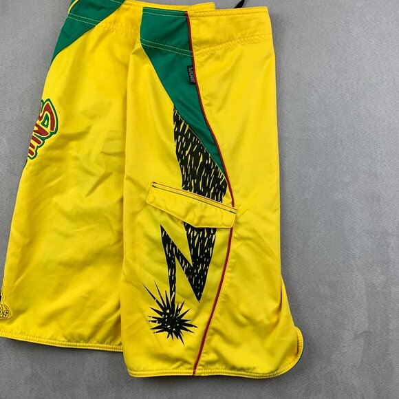 Vans Bad Brains Mens Board Shorts 36 Yellow Rasta Swim Trunks Surf Punk Rock - Picture 10 of 10